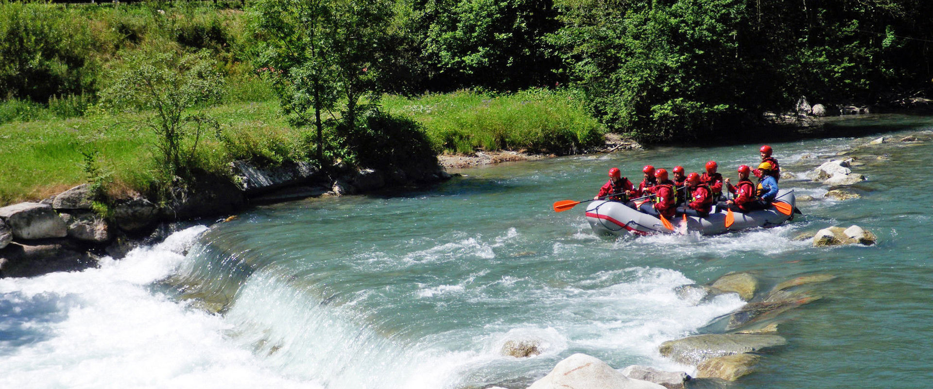 KreativRaft Issing Rafting along South Tyrolean streams.