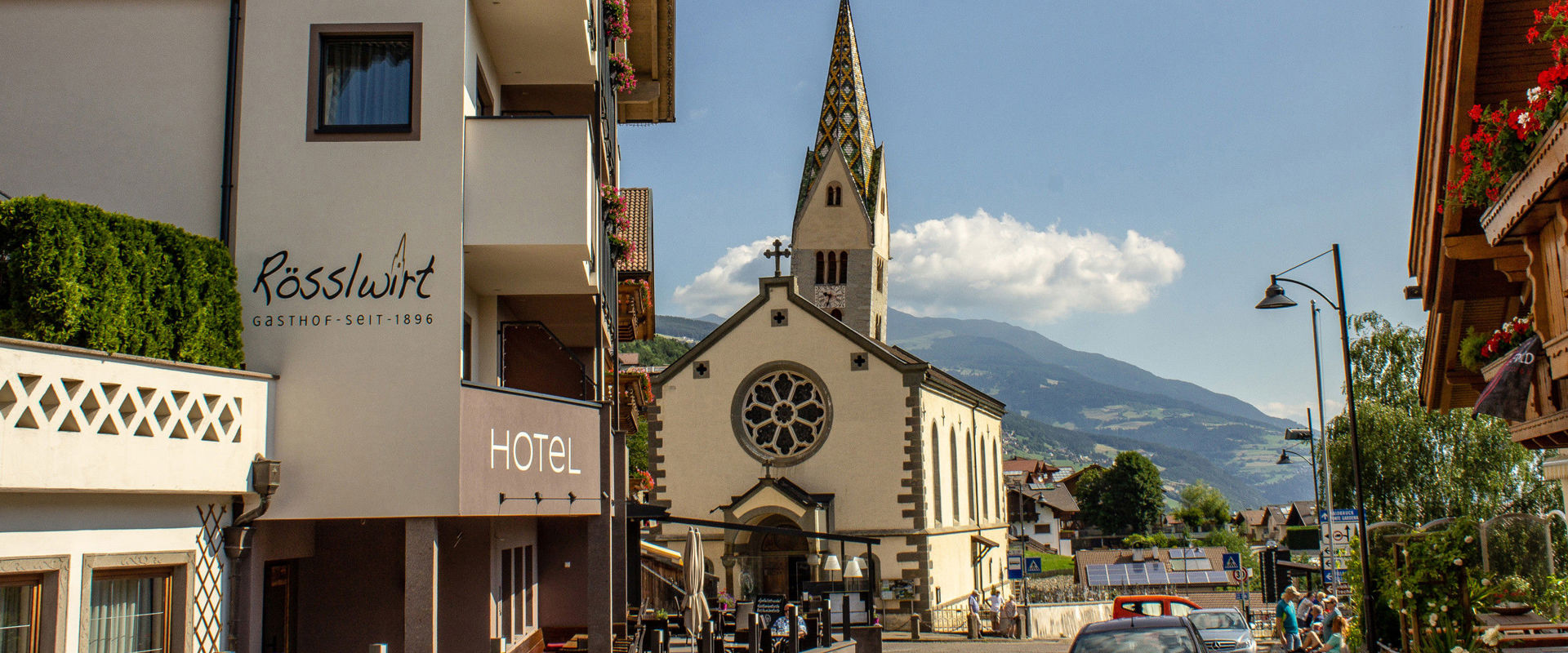 Barbian St. Jcob parish church in Barbian & Gasthof Rösslwirt