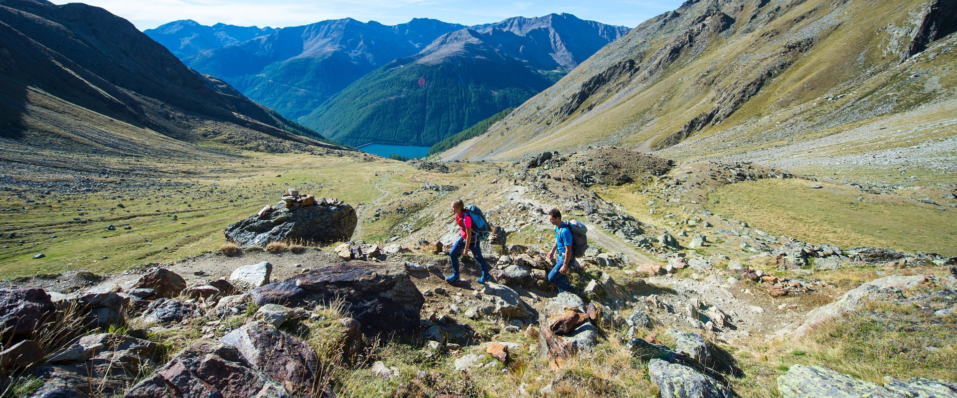 High Altitude Tours in South Tyrol - Similaum Two hikers on the Similaum in Schnalstal Valley.
